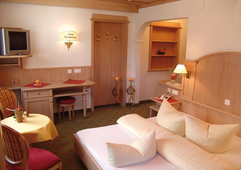 Hotel Bergkristall (Adults Only) Oberau Buitenkant foto