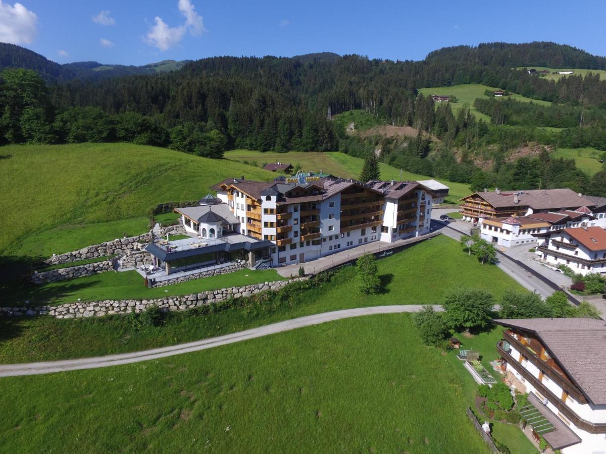 Hotel Bergkristall (Adults Only) Oberau Buitenkant foto